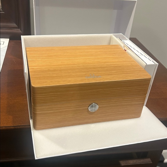 Omega Seamaster Aqua Terra Automatic Black Dial Men's Watch 38mm - Picture 3 of 9